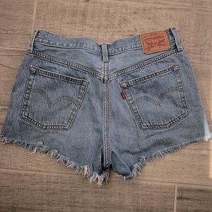 Levi’s 501 light blue shorts